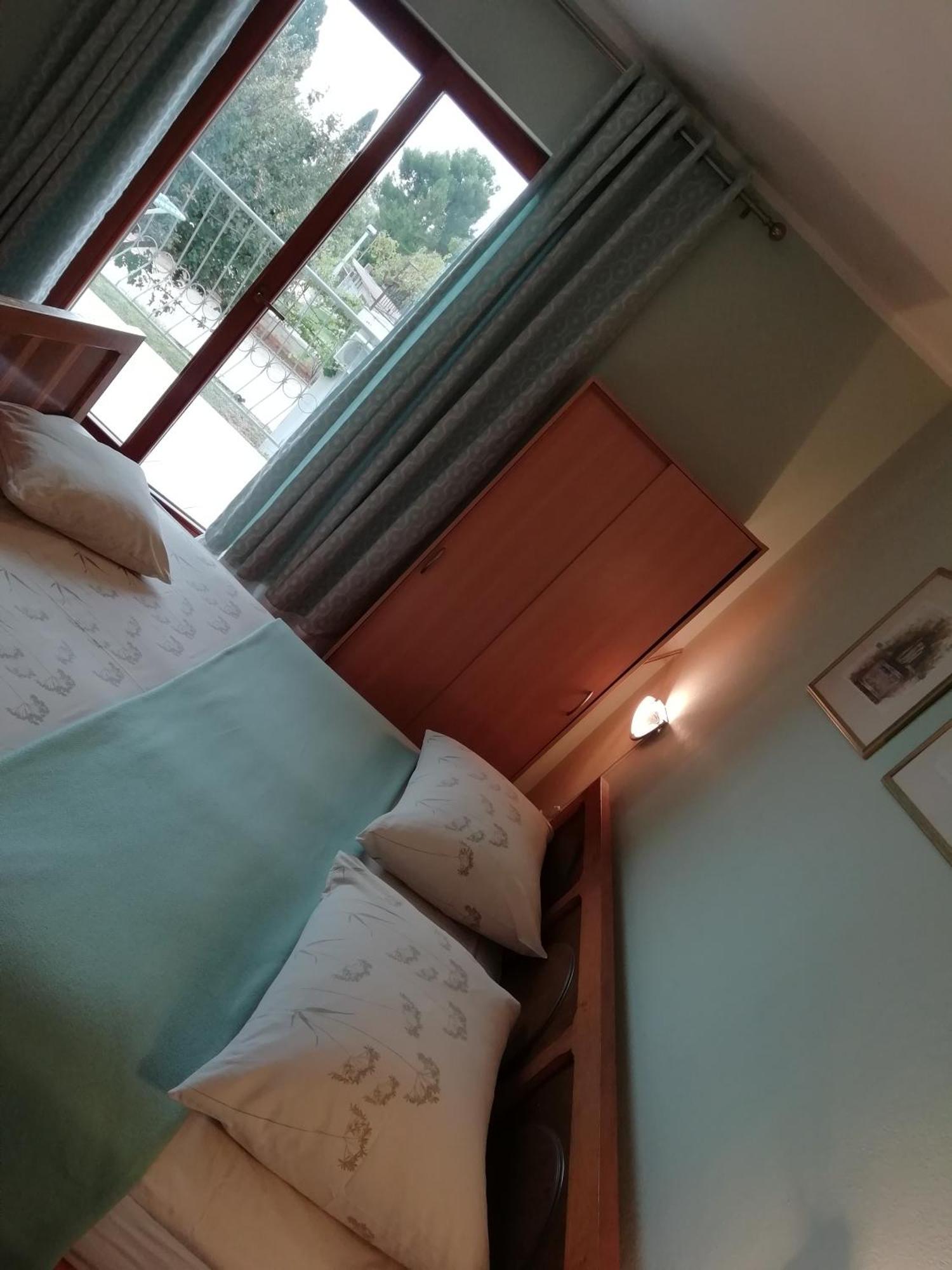 Near Beach - Apartments Marica Rovinj Room photo